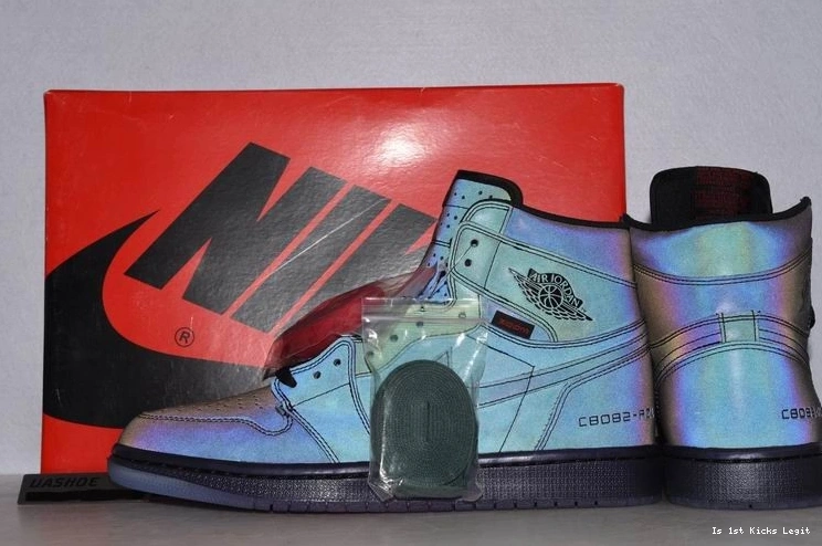 Zoom BV0006-900  1 High Jordan Retro Fearless 0331